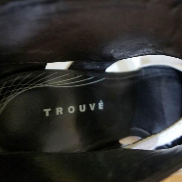 Trouve RobinBlack & White Leather Wedge Sandals 4M - Picture 13 of 16